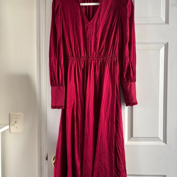 Beautiful V-neck Burgundy Silk Dress - Picture 4 of 5
